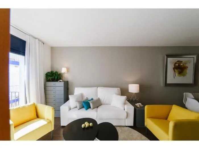Sitges Spaces Deluxe Beach Apartment- 3 Bedroom, 2 Bathroom, Next To Beach, Sleeps 6 0*,  Hiszpania